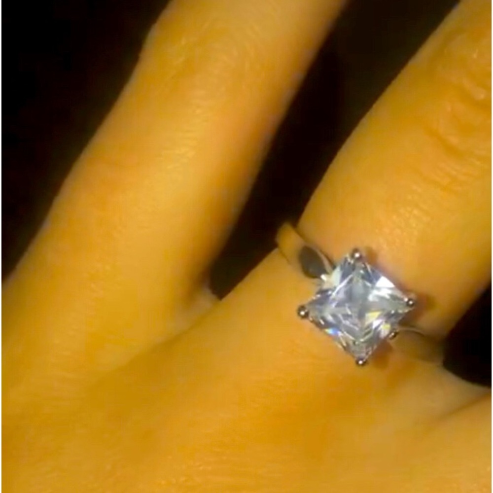 Princess cut ring